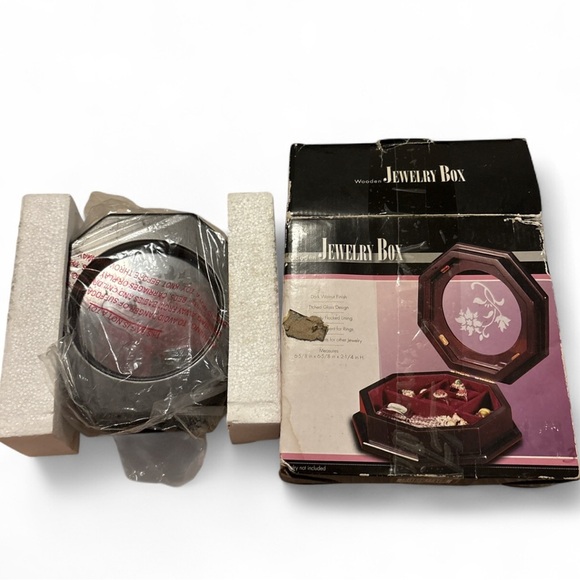 Vintage Other - Vintage Black and Red Jewelry Organizer